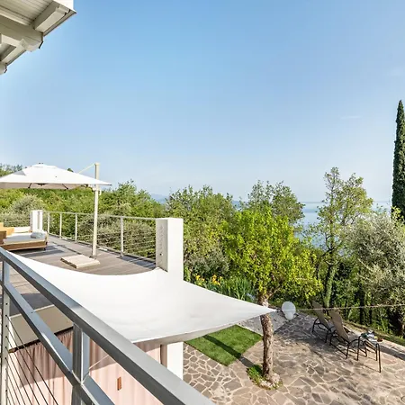 Artista Villa Gardone Riviera