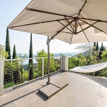Artista Villa Gardone Riviera
