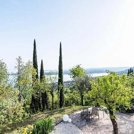 Villa Artista Gardone Riviera