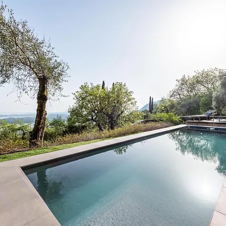 Villa Artista Gardone Riviera